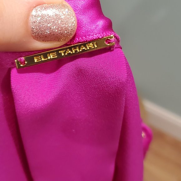 Elie Tahari Fuchsia 100% Silk Blouse with Beaded Floral Collar - Picture 4 of 7